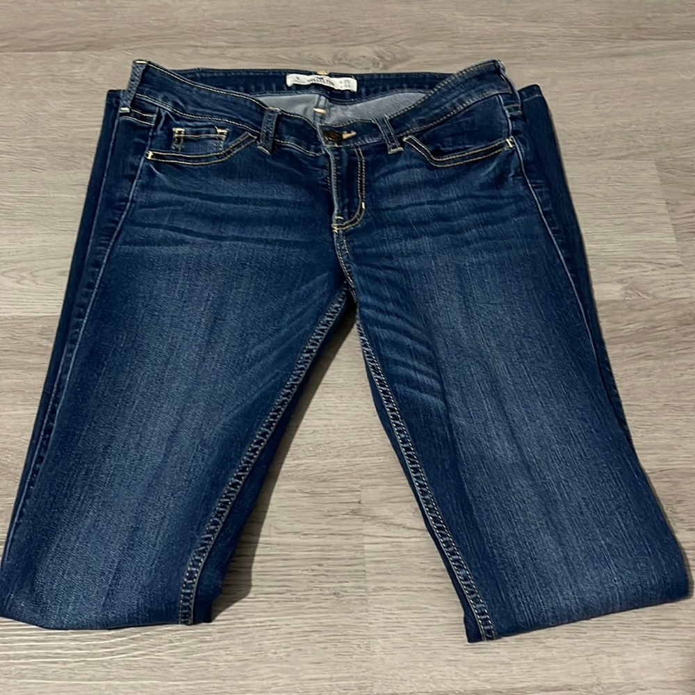 Hollister jeans